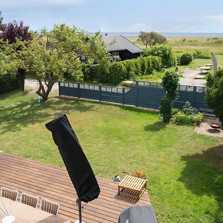 Σπίτι διακοπών Lovely In Faxe Ladeplads With Wifi *