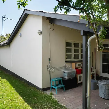 Lovely In Faxe Ladeplads With Wifi * Fakse Ladeplads