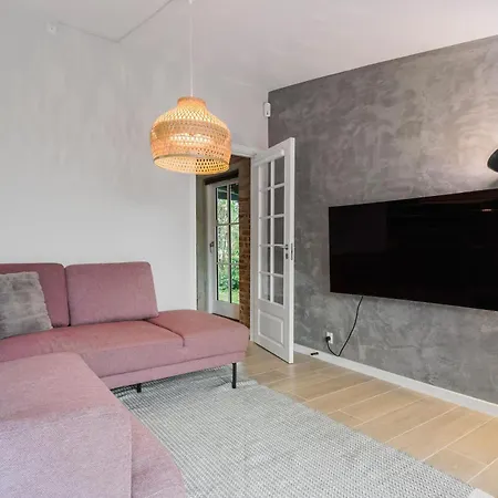 Lovely In Faxe Ladeplads With Wifi Fakse Ladeplads